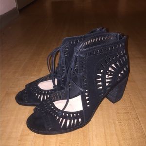 Vince Camuto Tarita Cutout Lace-Up Sandal